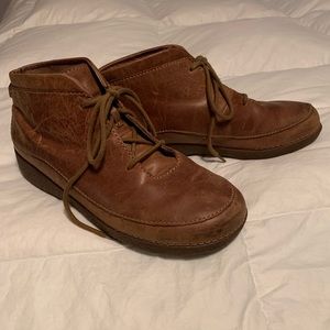EUC Andina Ankle Boots Duluth Trading Co 8.5